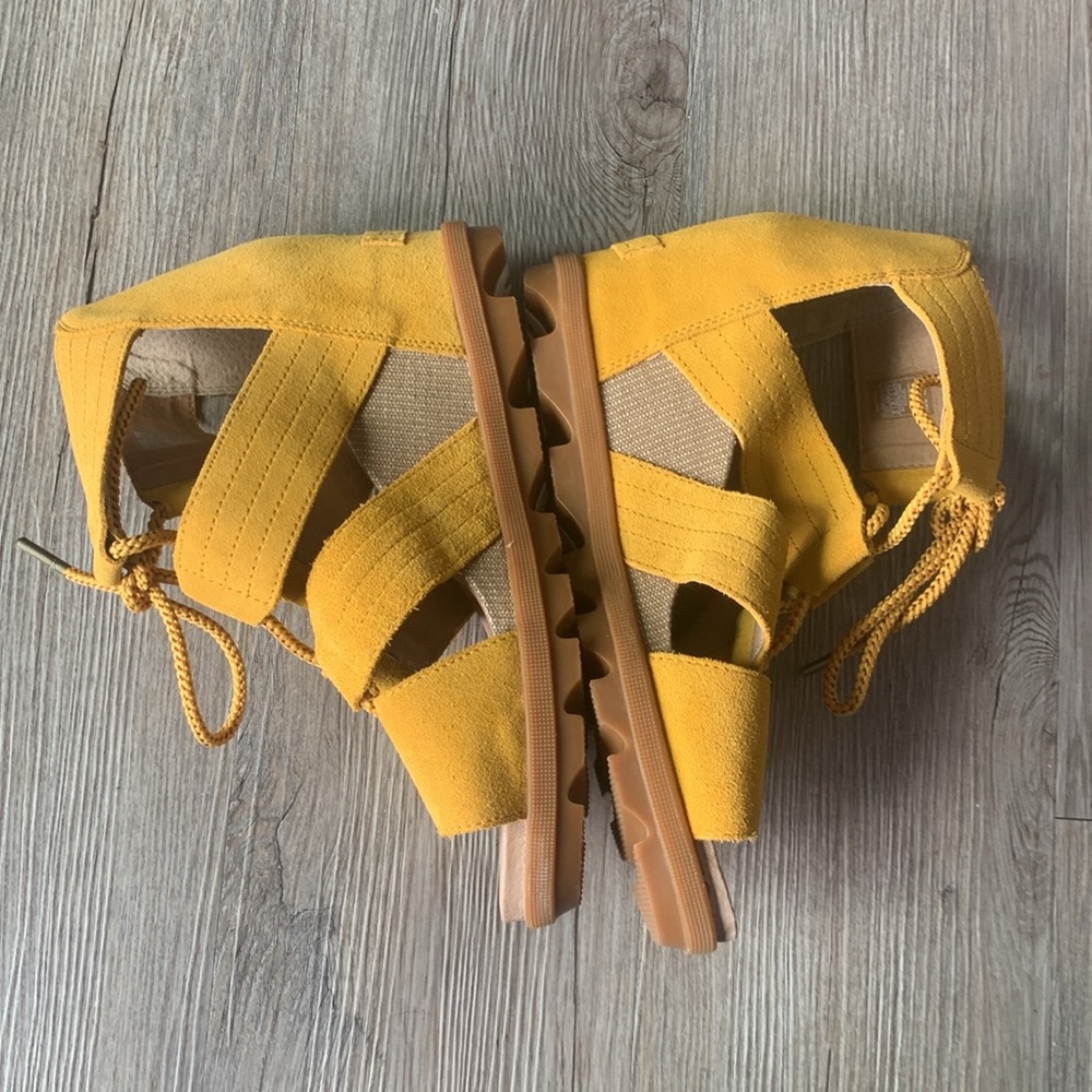 Sorel Joanie II Lace - Golden Yellow Wedge Size 9 - Picture 9 of 15